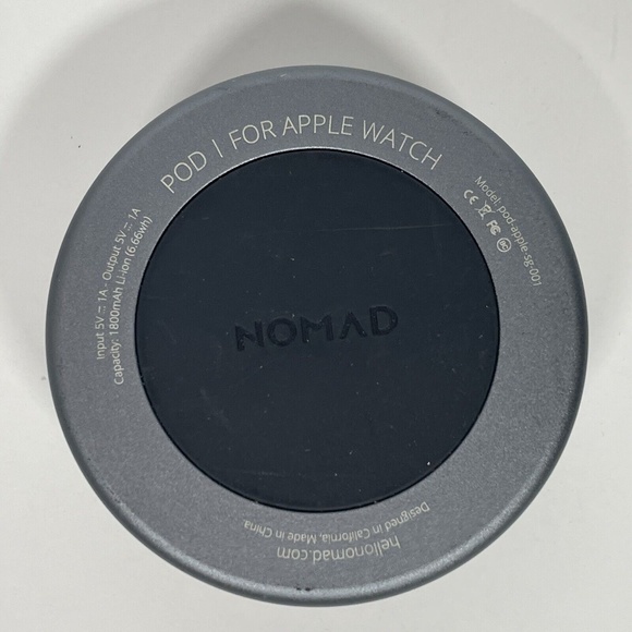 Nomad Pod SG 001 Space Gray Portable Charger Dock For iPhone And Apple Watch - Picture 6 of 6
